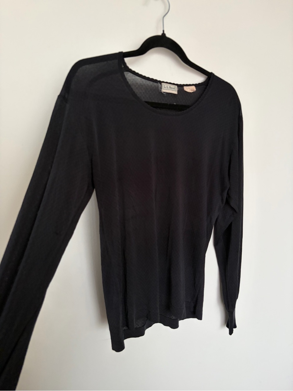 L.L. Bean Vintage 100% Silk Black Long-Sleeve Crew Tee - Large - Picture 6 of 8